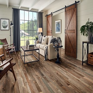 Barnwood Living by Mark Bowe